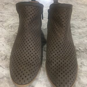 Lucky Brand Taupe perforated booties